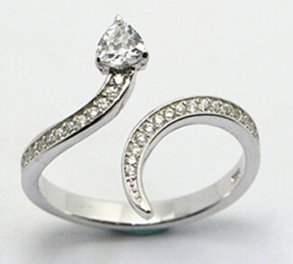 CZ SNAKE RING